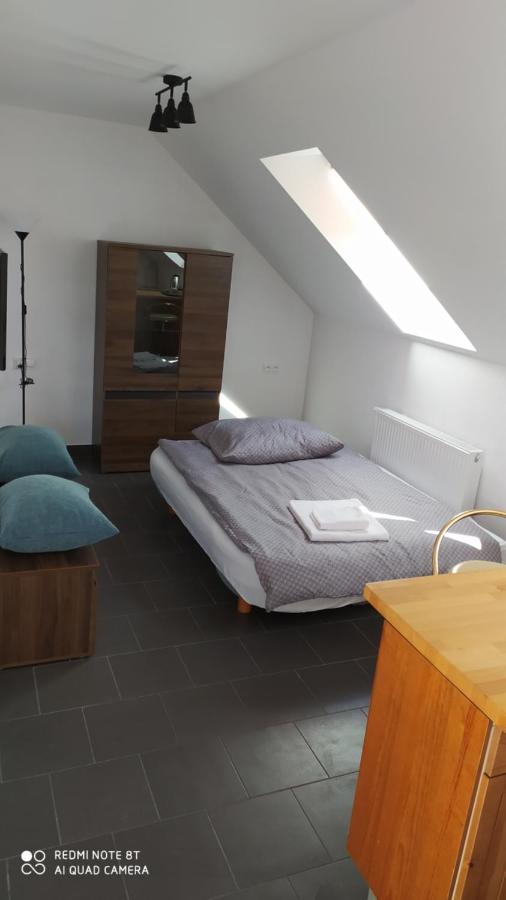 Gdow Riverside Apartments And Tours מראה חיצוני תמונה