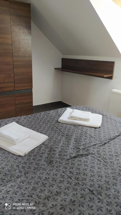 Gdow Riverside Apartments And Tours מראה חיצוני תמונה