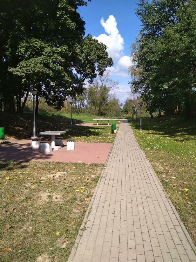 Gdow Riverside Apartments And Tours מראה חיצוני תמונה